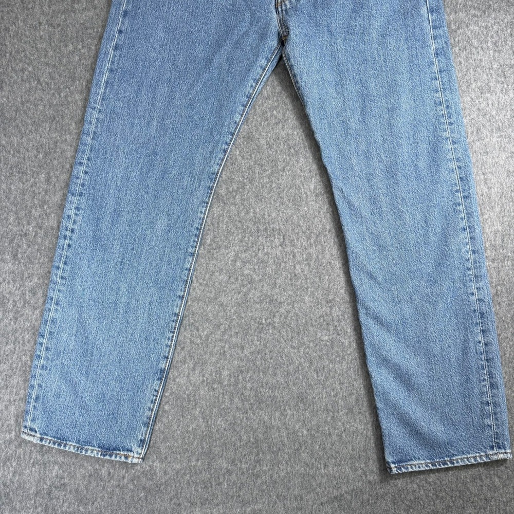 Levis 501 Jeans Men 34x30 Blue Original Fit Straight Leg Button Fly Medium Wash - Picture 3 of 11
